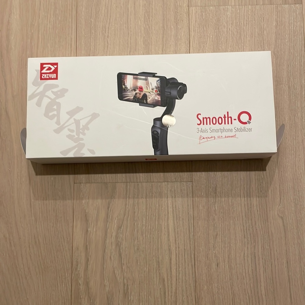 Zhiyun smooth-Q 3 axis smartphone stabilizer